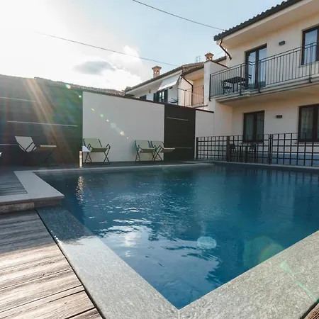 Aparthotel Vietti 4*