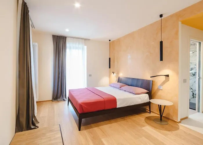 Vietti Aparthotel 4*